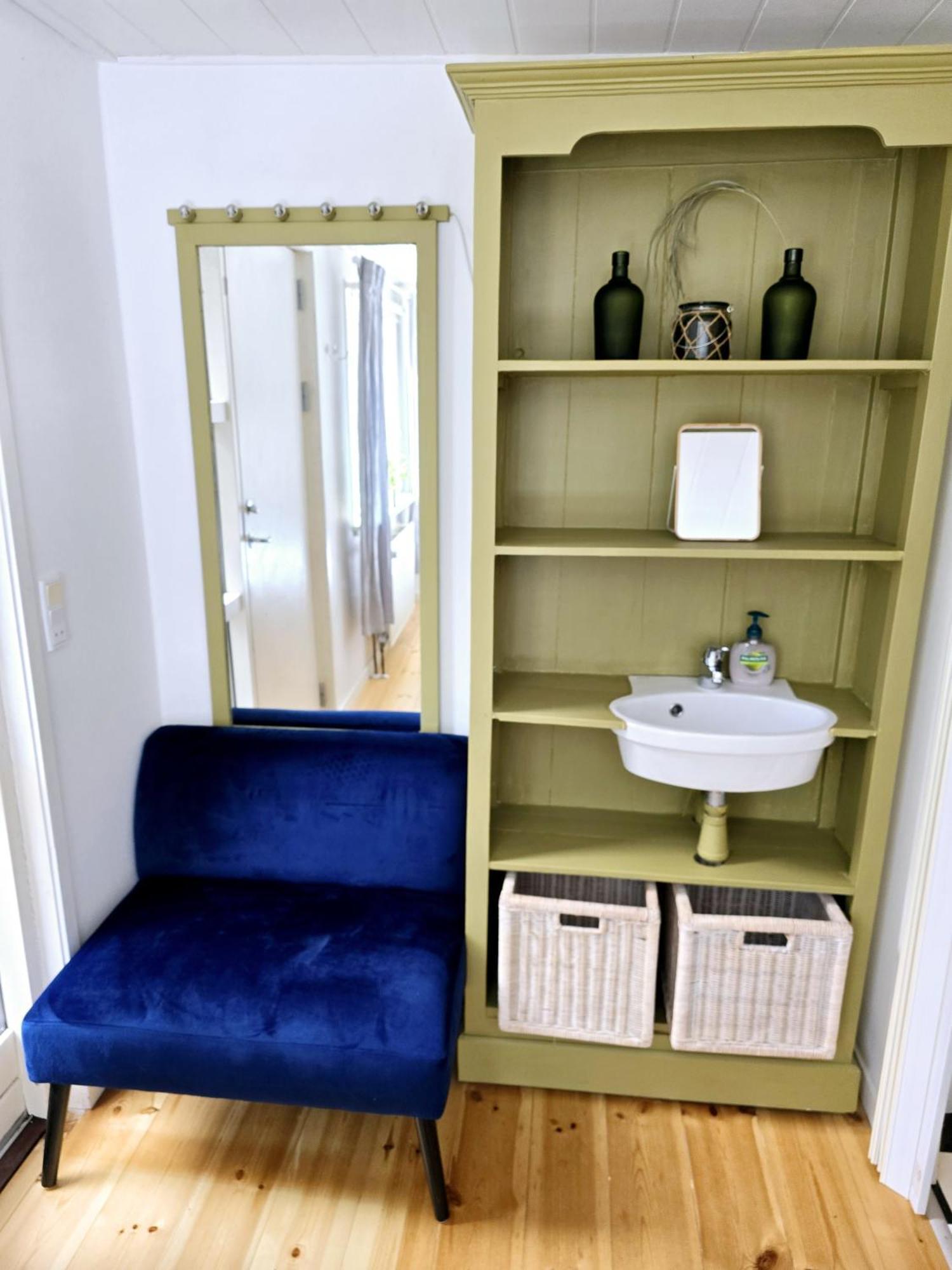Гостевой дом 'blue House' In Vintage Villa&garden *